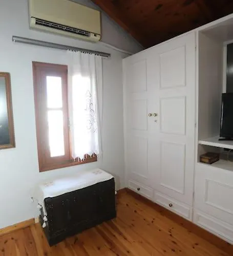 Angelina's House Resmo