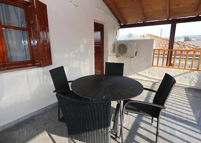 Angelina's House * Resmo